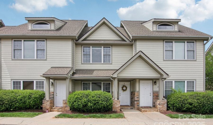 22 Rotunda Cir, Asheville, NC 28806 - 2 Beds, 3 Bath