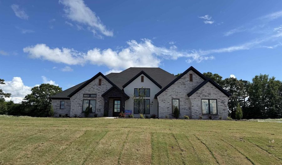 333 Heritage Grove Rd, Alexander, AR 72002 - 4 Beds, 3 Bath