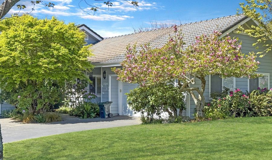 106 SCHOONER BAY Dr, Brookings, OR 97415 - 2 Beds, 2 Bath