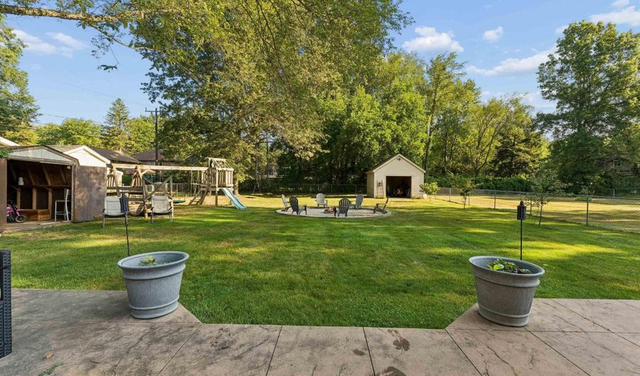 600 Cherry St, Algonac, MI 48001 - 3 Beds, 2 Bath