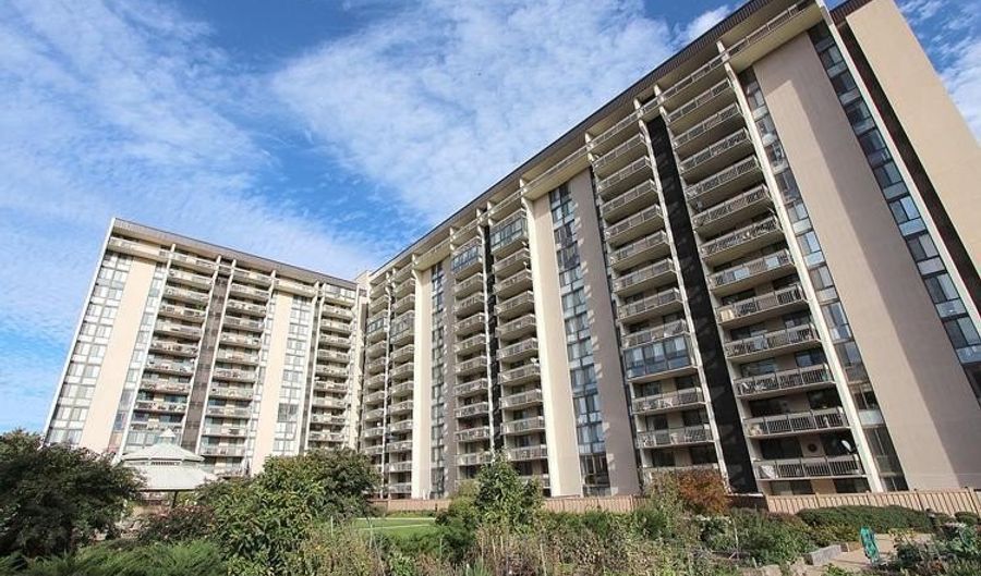 5300 HOLMES RUN Pkwy PH-18, Alexandria, VA 22304 - 2 Beds, 2 Bath