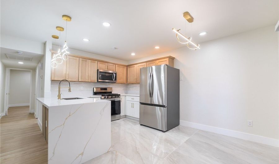 5064 Spencer St A, Las Vegas, NV 89119 - 2 Beds, 2 Bath