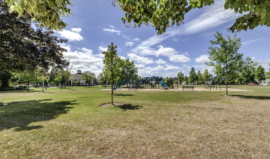 41710 NW OAK Way, Banks, OR 97106 - 4 Beds, 3 Bath