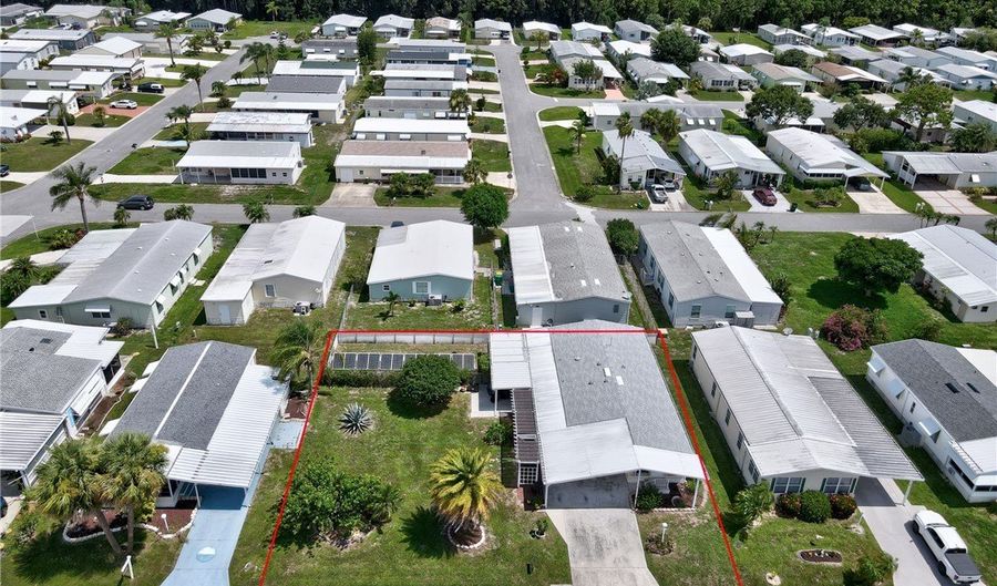 338 Macadamia Dr, Barefoot Bay, FL 32976 - 2 Beds, 2 Bath