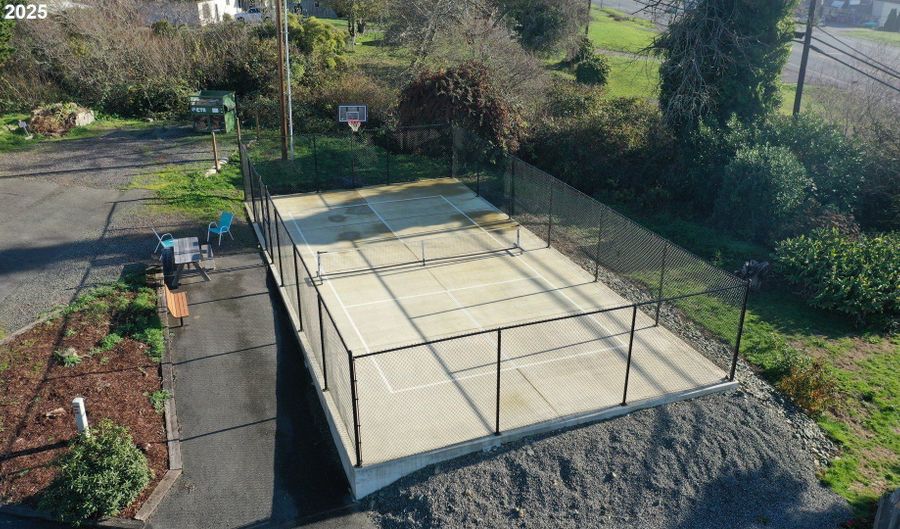 15765 S HIGHWAY 101 4, Brookings, OR 97415 - 2 Beds, 1 Bath