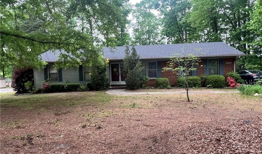 5899 Ashbrook Cir, Archdale, NC 27263 - 3 Beds, 2 Bath