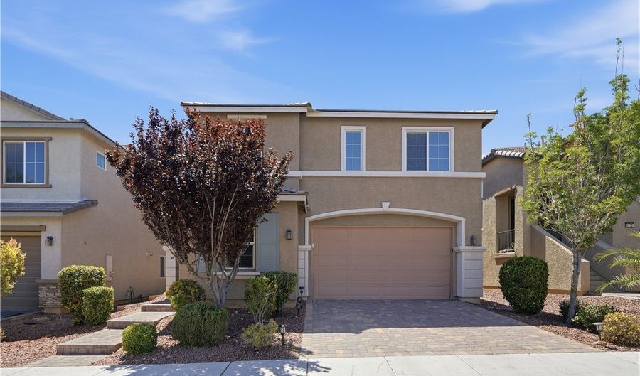 6765 Bristle Falls St, Las Vegas, NV 89149 - 4 Beds, 3 Bath
