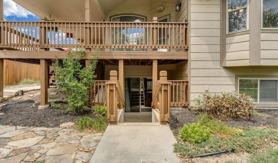 2622 N Fieldstone St, Andover, KS 67002 - 3 Beds, 3 Bath