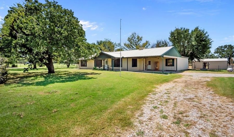 250 Young Rd, Millsap, TX 76066 - 3 Beds, 2 Bath