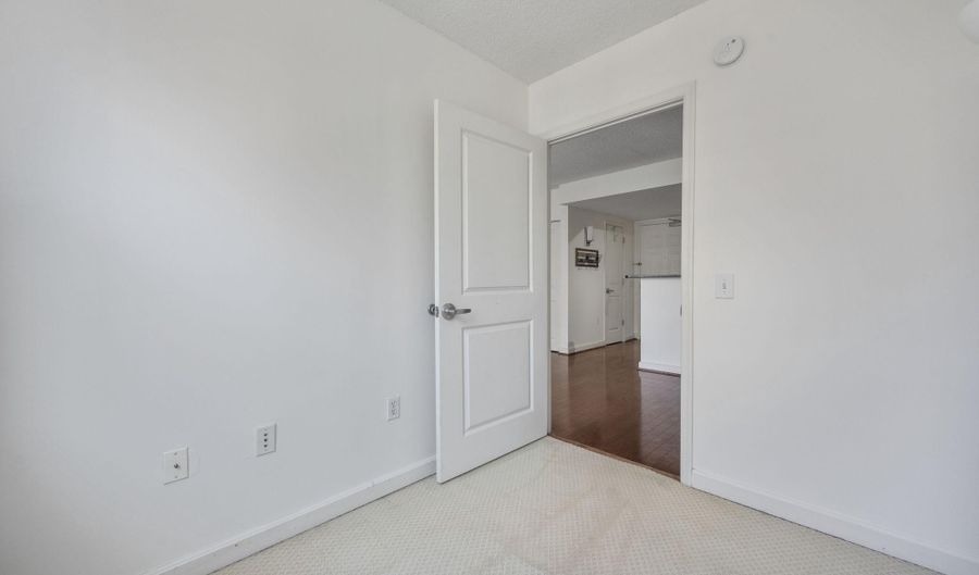 880 N POLLARD St N 923, Arlington, VA 22203 - 2 Beds, 1 Bath