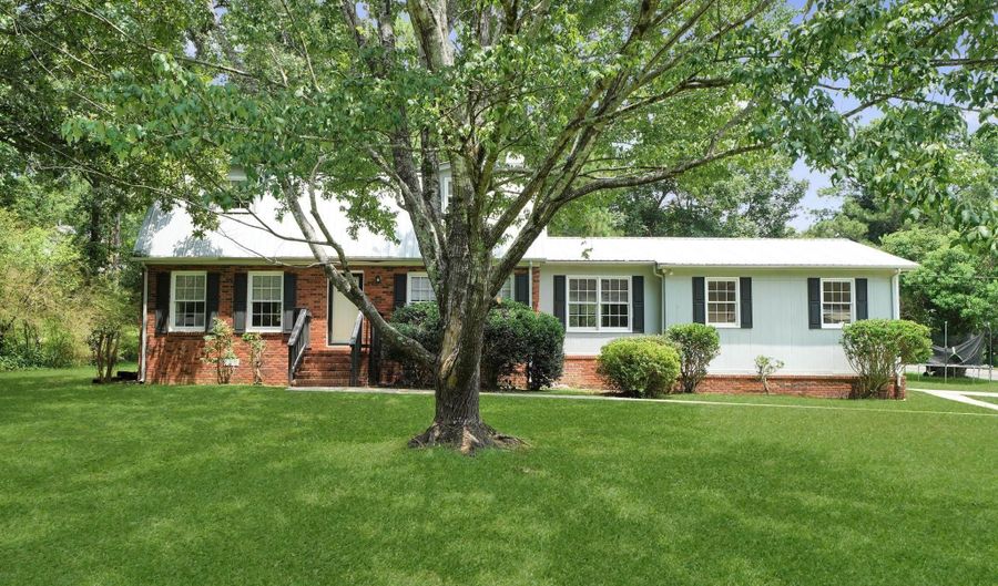 919 CREEK Trl, Anniston, AL 36206 - 3 Beds, 3 Bath