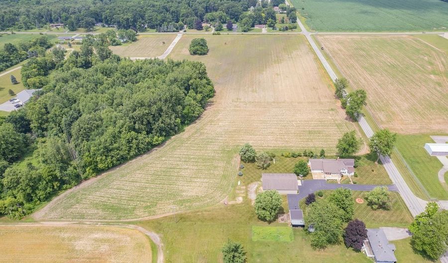 3224 Sand Crk, Adrian, MI 49221 - 4 Beds, 2 Bath