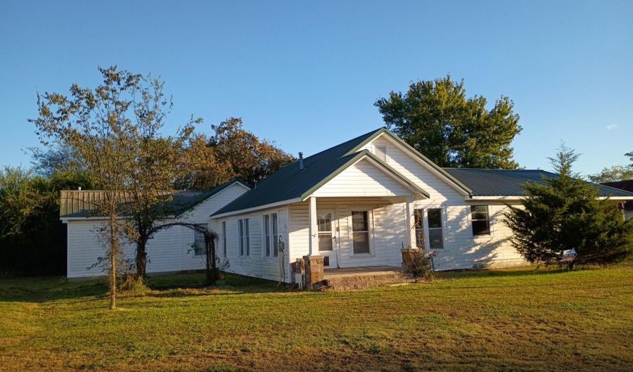 205 Jones St, Belleville, AR 72824 - 3 Beds, 2 Bath
