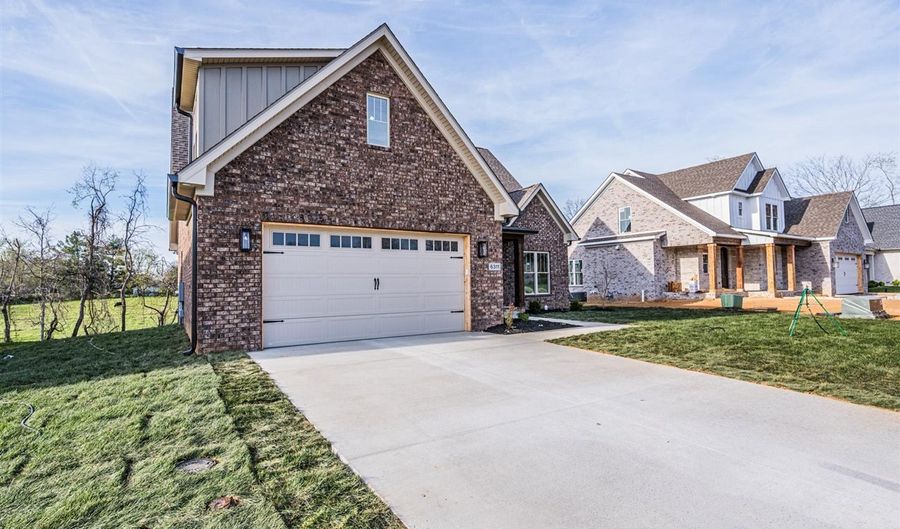 6311 Autumn Breeze Ct, Alvaton, KY 42122 - 3 Beds, 3 Bath