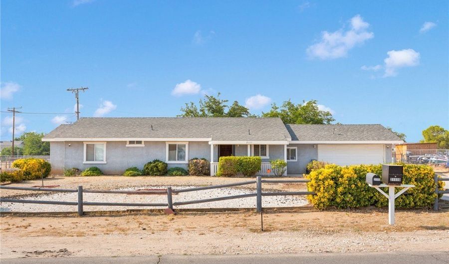 21111 Multnomah Rd, Apple Valley, CA 92308 - 3 Beds, 2 Bath
