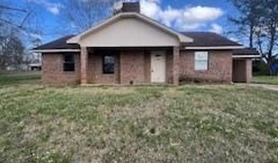 26 Lakeview Dr, Bay Springs, MS 39422 - 3 Beds, 2 Bath