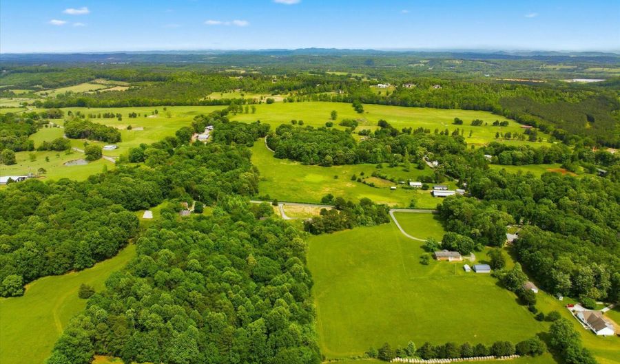 179 County Road 212, Athens, TN 37303 - 3 Beds, 2 Bath