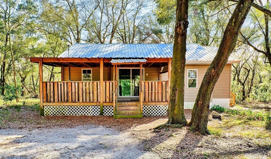 300 S US HIGHWAY 129, Bell, FL 32619 - 3 Beds, 2 Bath