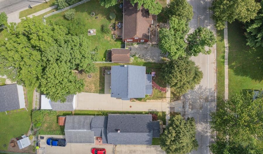 935 Elm, Adrian, MI 49221 - 3 Beds, 1 Bath