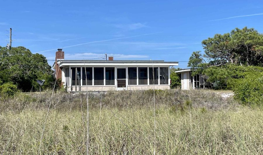 1505 Alligator Dr, Alligator Point, FL 32346 - 2 Beds, 1 Bath