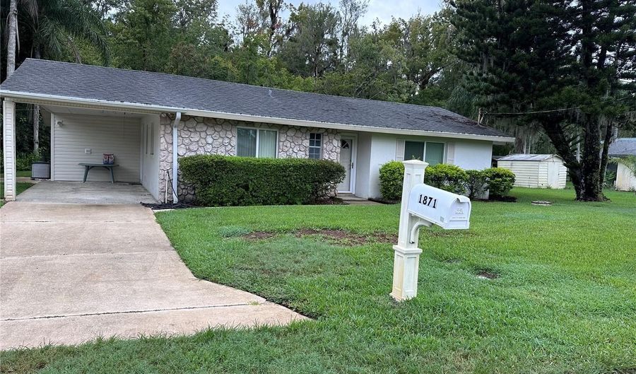 1871 RIVEREDGE Dr, Astor, FL 32102 - 2 Beds, 2 Bath