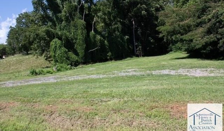 1620 Oak Level Rd, Bassett, VA 24055 - 4 Beds, 1 Bath