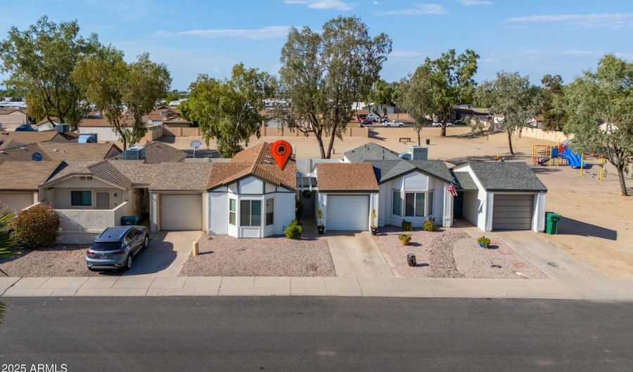 13510 E BUTLER St, Chandler, AZ 85225 - 2 Beds, 2 Bath