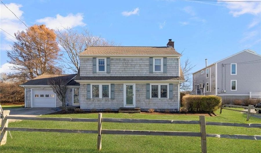 120 Chestnut Ave, Narragansett, RI 02882 - 4 Beds, 2 Bath