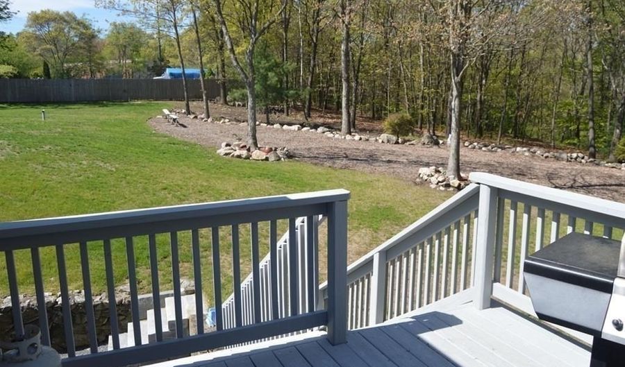 114 Waverly St 2, Ashland, MA 01721 - 2 Beds, 1 Bath