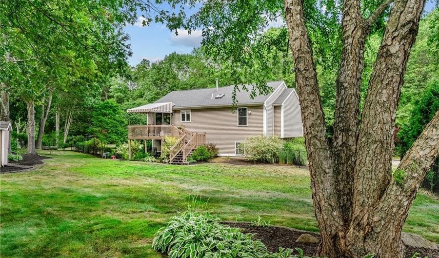 5 Haywood Rd, Coventry, RI 02816 - 3 Beds, 2 Bath