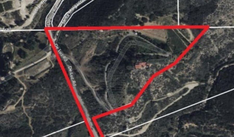 39435 De Luz Rd, Fallbrook, CA 92028 - 3 Beds, 2 Bath