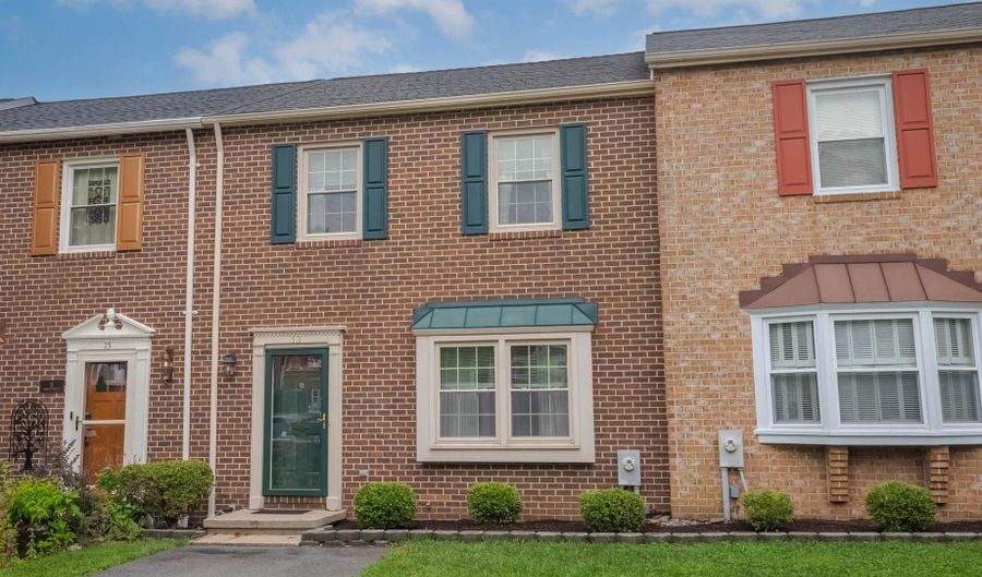 13 CARRIAGE WALK Ct, Baltimore, MD 21234 - 3 Beds, 3 Bath