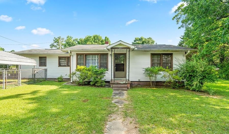 204 Oakland Ave, Abbeville, SC 29620 - 2 Beds, 1 Bath