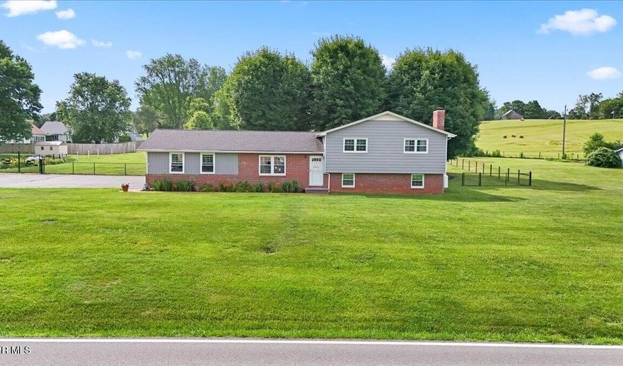 19272 Old Jonesboro Rd, Abingdon, VA 24211 - 3 Beds, 2 Bath