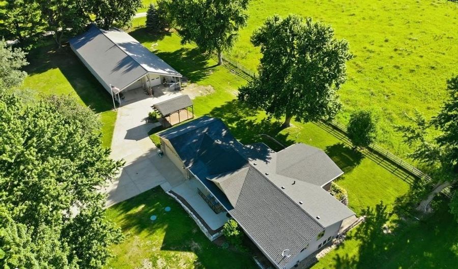 1465 NE 88Th St, Altoona, IA 50009 - 3 Beds, 2 Bath