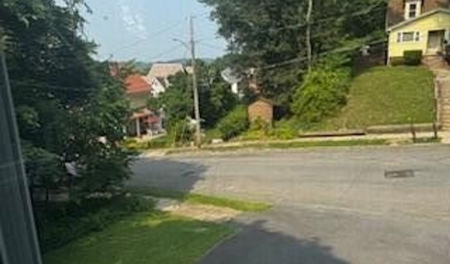 3 George St, Amsterdam, NY 12010 - 3 Beds, 1 Bath