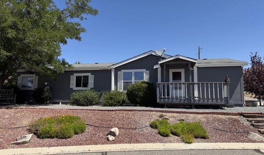 116 Walker St, Gardnerville, NV 89410 - 3 Beds, 2 Bath