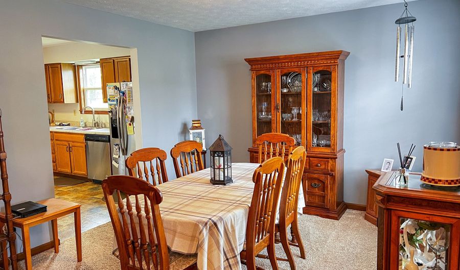 346 Northside Dr, Batesville, IN 47006 - 3 Beds, 3 Bath