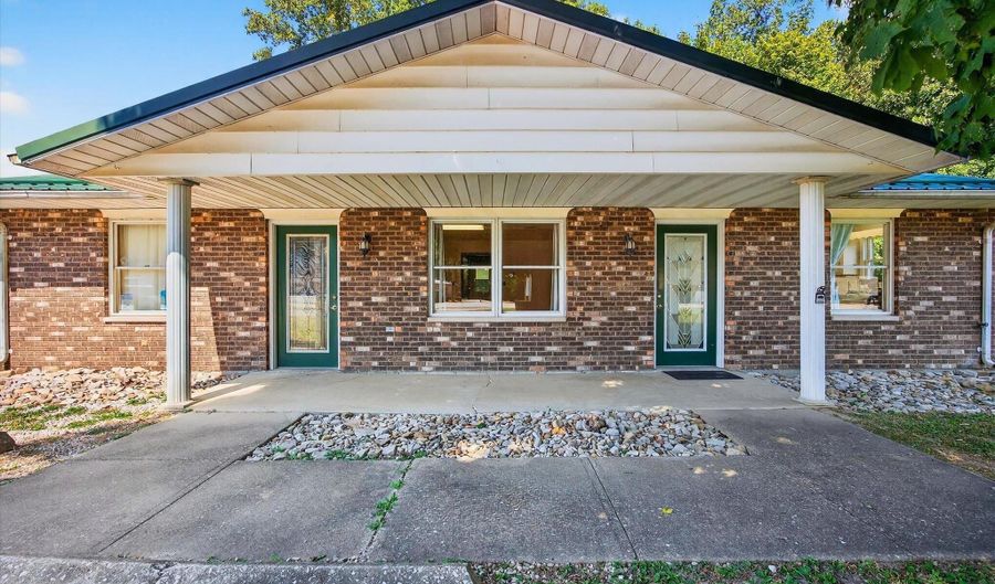 2082 W State Rd 54, Bloomfield, IN 47424 - 1 Beds, 1 Bath