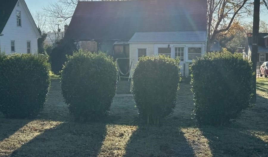 904 7TH St, Altavista, VA 24517 - 3 Beds, 1 Bath