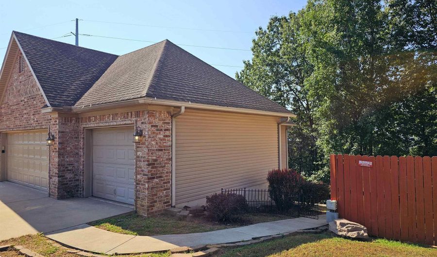 1014 Skyline Dr, Alexander, AR 72002 - 3 Beds, 2 Bath