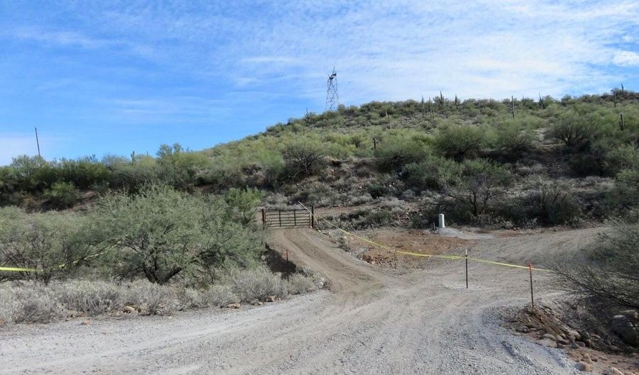 33280 S Old Black Canyon HWY Hwy 2, Black Canyon City, AZ 85324 - 0 Beds, 0 Bath