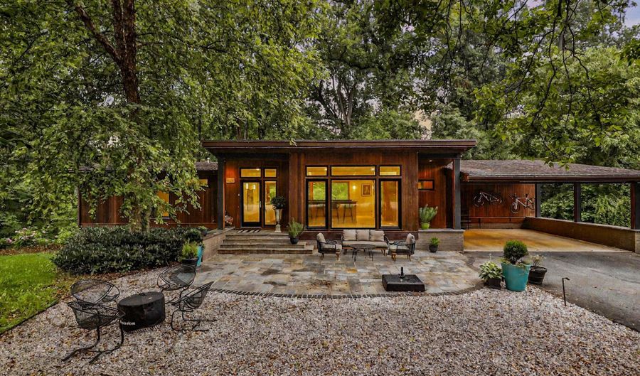 6921 AYR Ln, Bethesda, MD 20817 - 3 Beds, 3 Bath