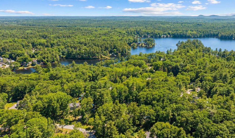 162 Lakeside Oaks Dr, Barrington, NH 03825 - 3 Beds, 3 Bath