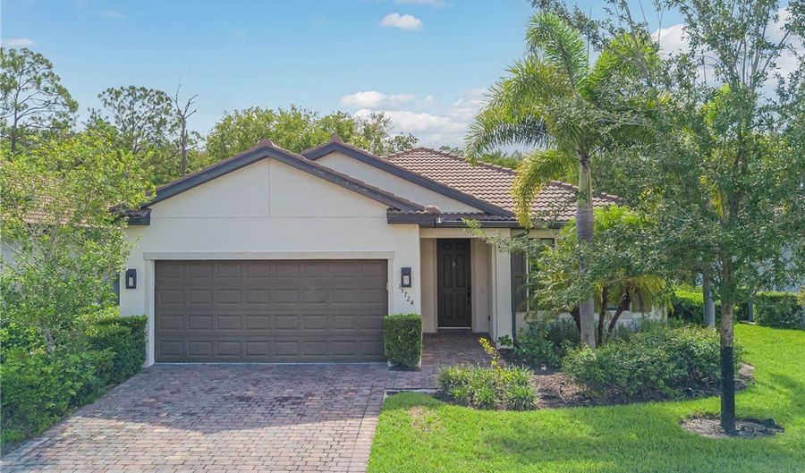 15724 Angelica Dr, Alva, FL 33920 - 4 Beds, 2 Bath