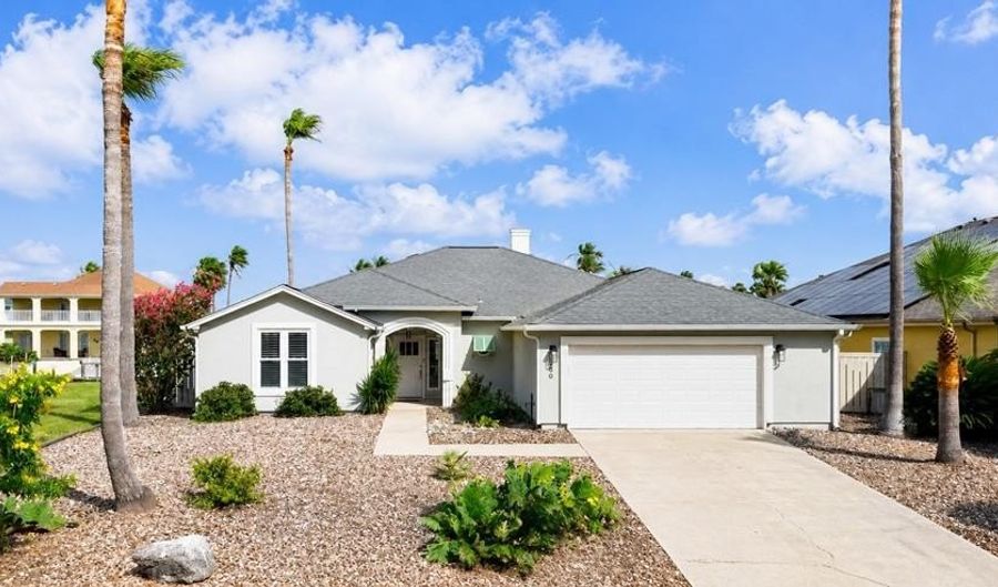 950 Bay St, Aransas Pass, TX 78336 - 3 Beds, 2 Bath