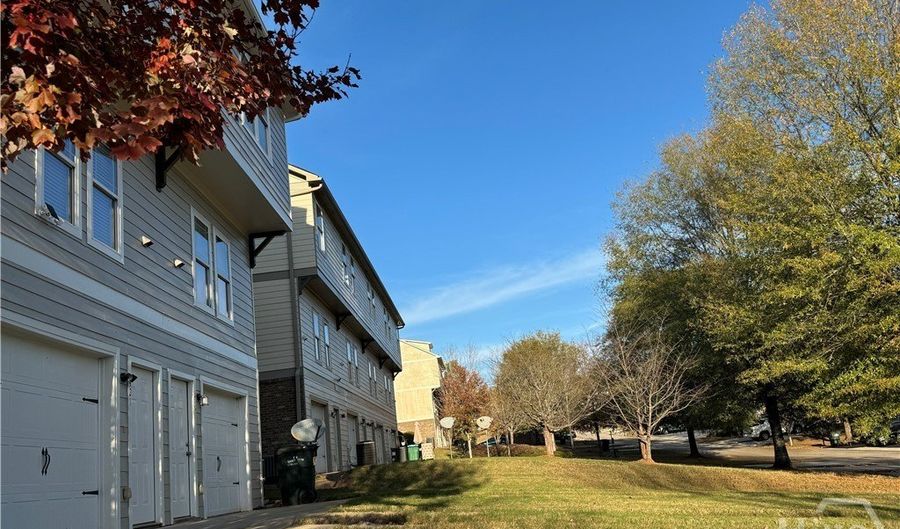409 Whitehall Rd, Athens, GA 30605 - 2 Beds, 2 Bath