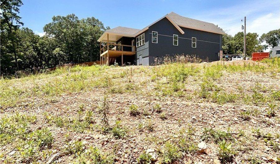10 McGinnis Ln, Bella Vista, AR 72715 - 5 Beds, 3 Bath