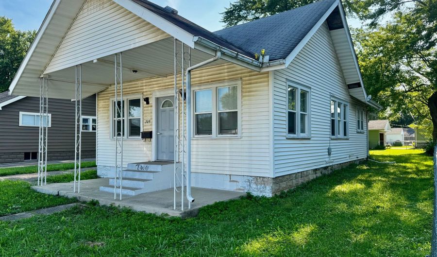 209 Pearl St, Anderson, IN 46017 - 2 Beds, 1 Bath