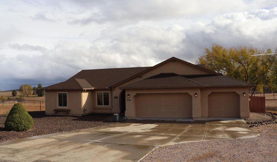 3895 Yo He Wah Dr, Chino Valley, AZ 86323 - 3 Beds, 2 Bath